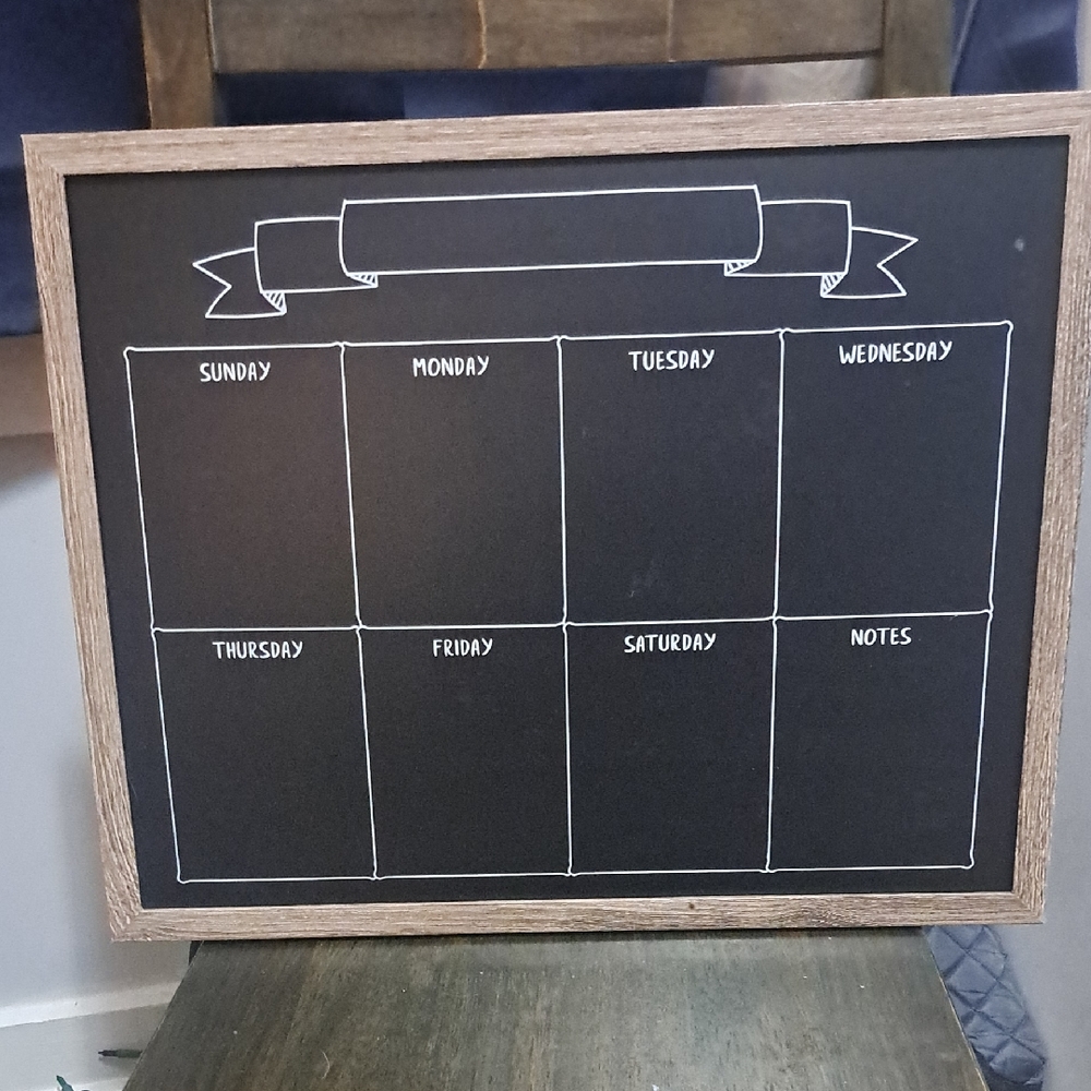 Weekly Planner Chalkboard with Wooden Frame